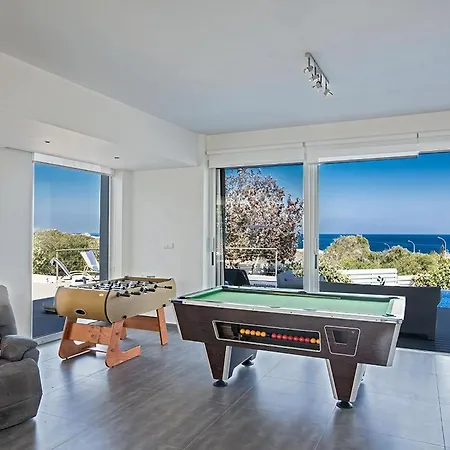 Villa Kono Sunshine - Luxury 4 Bedroom Cape Greco - Close To With Panoramic Views