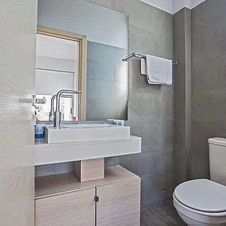 Villa Kono Sunshine - Luxury 4 Bedroom Cape Greco - Close To