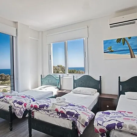 Kono Sunshine - Luxury 4 Bedroom Cape Greco - Close To Villa *